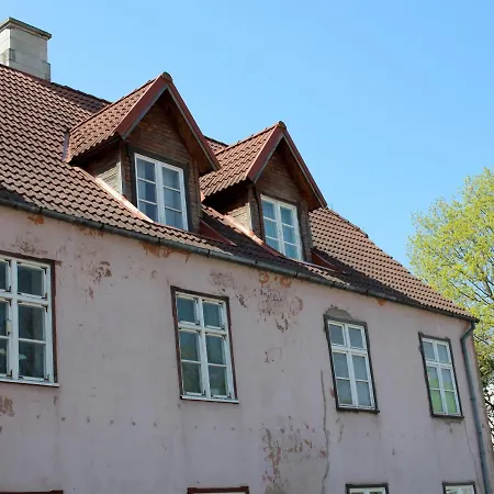 Roosi Apartamento *