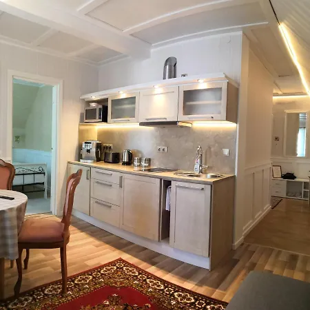 Roosi Apartamento *